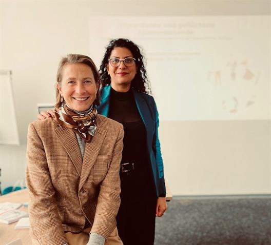 Prof.in Dr.in Elina Krause und PhD Sahra Kamali