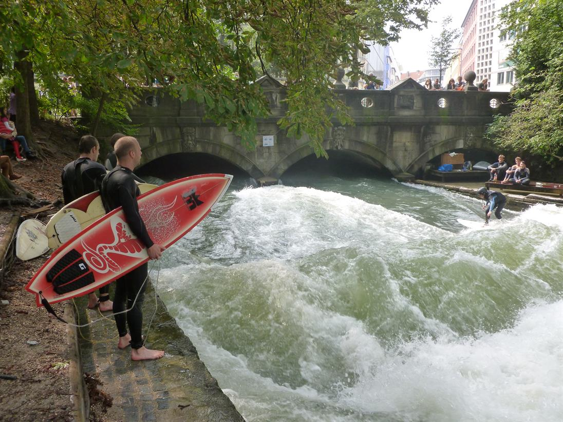 Surfing Eisbach