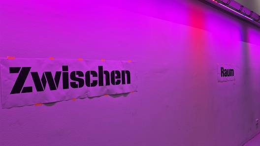 Zwischenräume